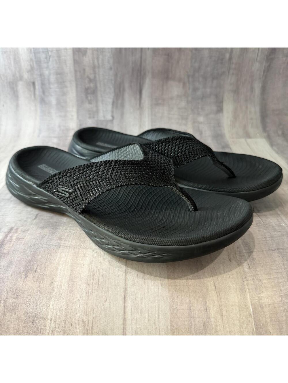 Skechers On The Go 600 Flip Flop Women's Size 9 Sandal Thong Black